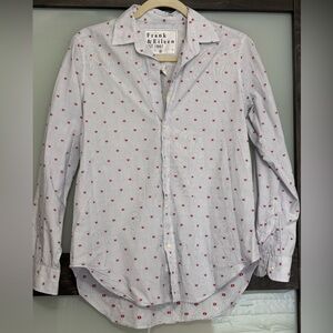 Frank & Eileen size Small blue & white stripe with red embroidered crabs